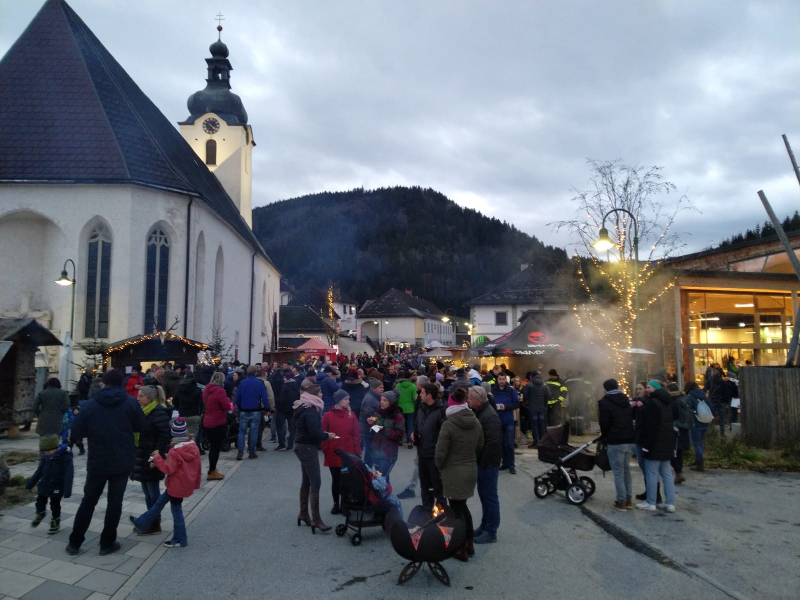 Die Funkelnde Dorfweihnacht war ein gemeinschaftliches Fest der Superlative!