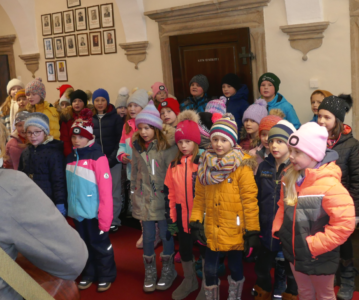 Vorweihnachtlicher Besuch der Schülerinnen & Schüler