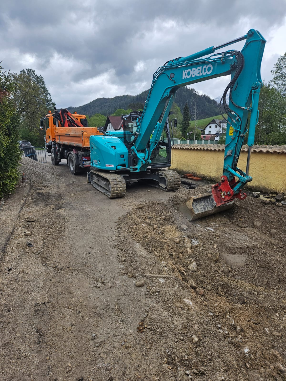 Trotz des schlechten Wetter ging auf den Baustellen einiges weiter !