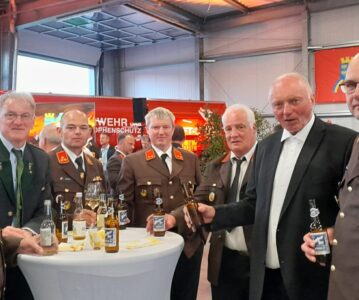 JUBILÄUMSURKUNDEN FÜR 3. WEHREN AUS DEM ABSCHNITT ÖTSCHER- HOCHKAR!