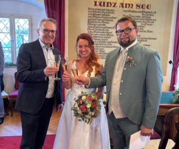 Herzliche Glückwünsche zur Hochzeit