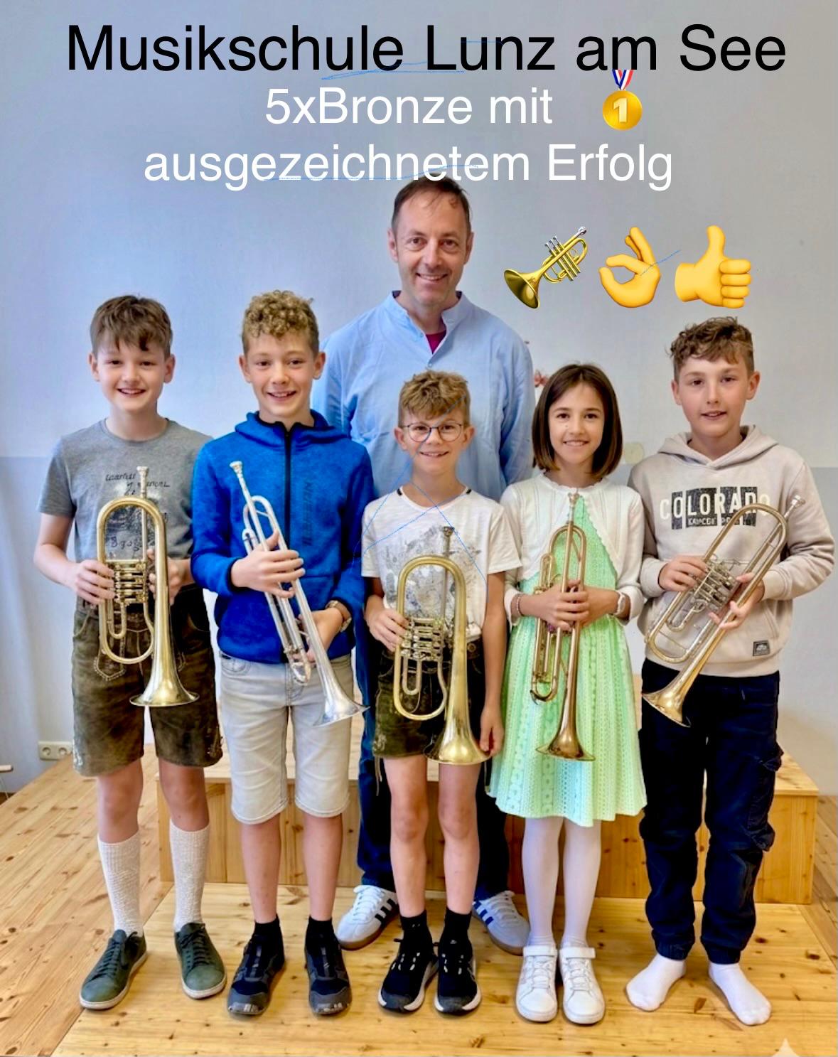 Junge Musikerinnen und Musiker mit ausgezeichnetem Erfolg