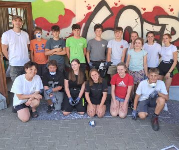 Street-Art-Projekt der 4. Klasse verschönert den Jugendtreff